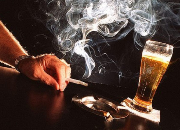 Kiêng bia, rượu, thuốc lá, chất kích thích…